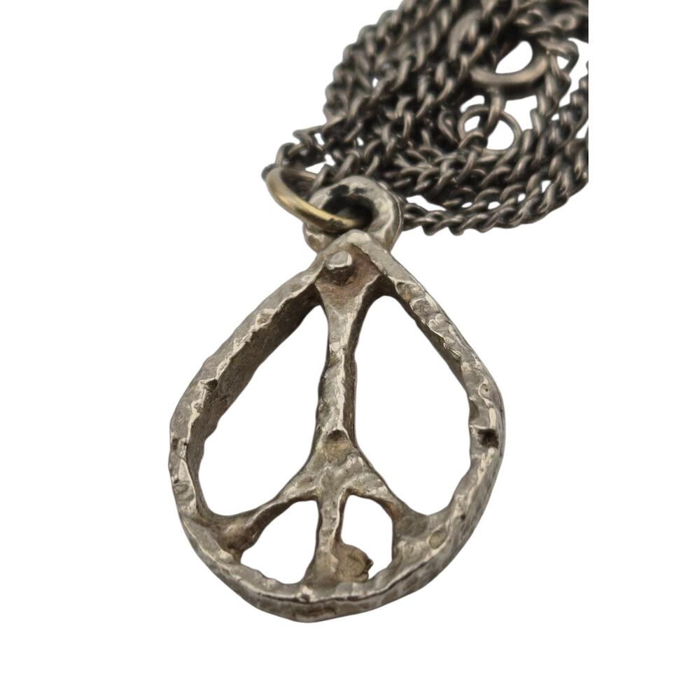 Vintage Hammered Peace Sign Pendant Necklace Silver Tone 18 in